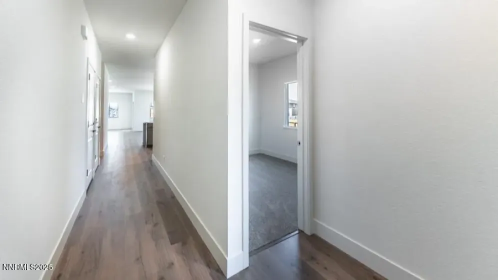 527 Radiant, Carson City, Nevada 89705, 3 Bedrooms Bedrooms, ,2 BathroomsBathrooms,Residential,Residential,Radiant,260000132