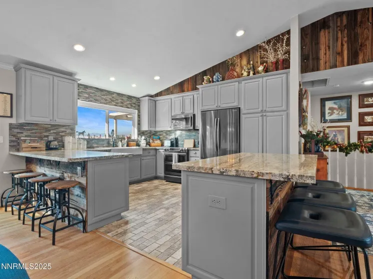 1733 Golddust, Sparks, Nevada 89436, 4 Bedrooms Bedrooms, ,3 BathroomsBathrooms,Residential,Residential,Golddust,260000137