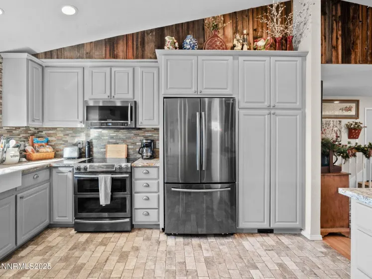 1733 Golddust, Sparks, Nevada 89436, 4 Bedrooms Bedrooms, ,3 BathroomsBathrooms,Residential,Residential,Golddust,260000137