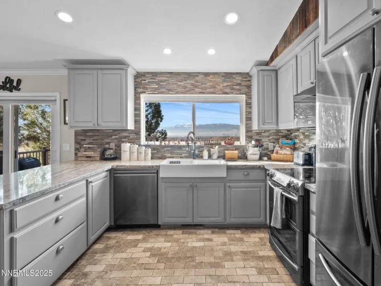 1733 Golddust, Sparks, Nevada 89436, 4 Bedrooms Bedrooms, ,3 BathroomsBathrooms,Residential,Residential,Golddust,260000137