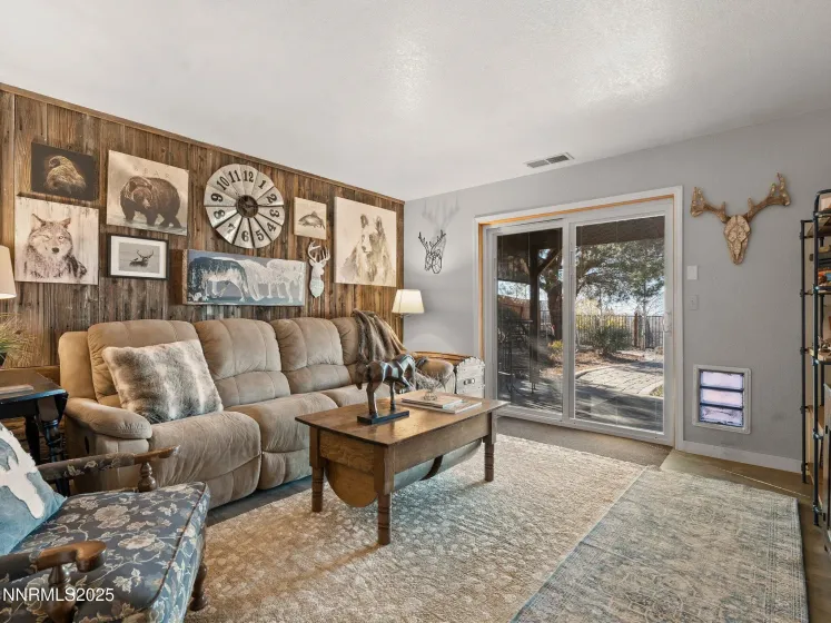 1733 Golddust, Sparks, Nevada 89436, 4 Bedrooms Bedrooms, ,3 BathroomsBathrooms,Residential,Residential,Golddust,260000137