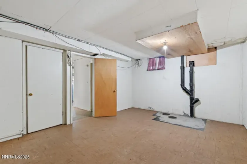 429 sf of finished basement (per assessor)