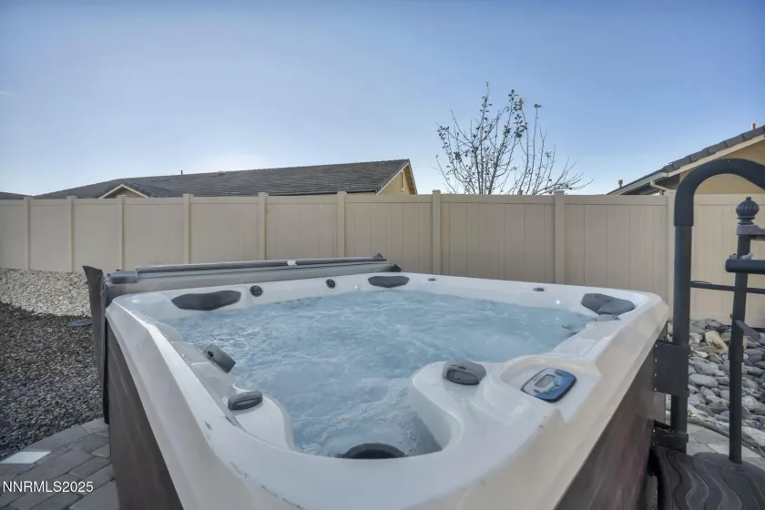 408 Cherry Blossom, Reno, Nevada 89521, 3 Bedrooms Bedrooms, ,2 BathroomsBathrooms,Residential,Residential,Cherry Blossom,260000140