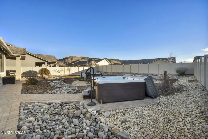 408 Cherry Blossom, Reno, Nevada 89521, 3 Bedrooms Bedrooms, ,2 BathroomsBathrooms,Residential,Residential,Cherry Blossom,260000140