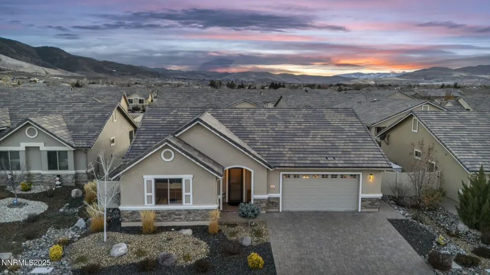 408 Cherry Blossom, Reno, Nevada 89521, 3 Bedrooms Bedrooms, ,2 BathroomsBathrooms,Residential,Residential,Cherry Blossom,260000140