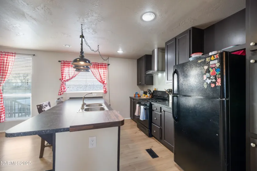 5700 Apache, Stagecoach, Nevada 89429, 4 Bedrooms Bedrooms, ,2 BathroomsBathrooms,Residential,Residential,Apache,260000142