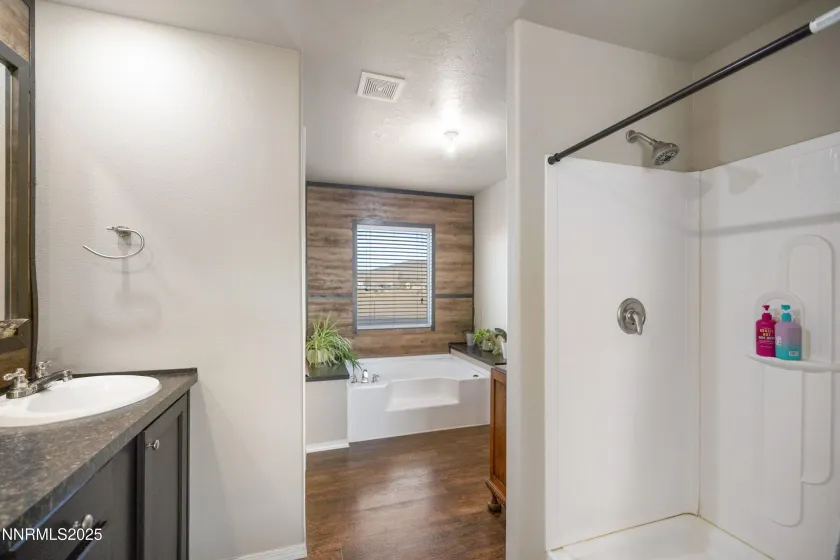 5700 Apache, Stagecoach, Nevada 89429, 4 Bedrooms Bedrooms, ,2 BathroomsBathrooms,Residential,Residential,Apache,260000142