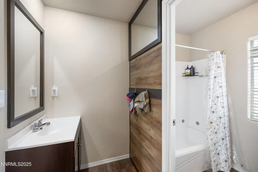 5700 Apache, Stagecoach, Nevada 89429, 4 Bedrooms Bedrooms, ,2 BathroomsBathrooms,Residential,Residential,Apache,260000142