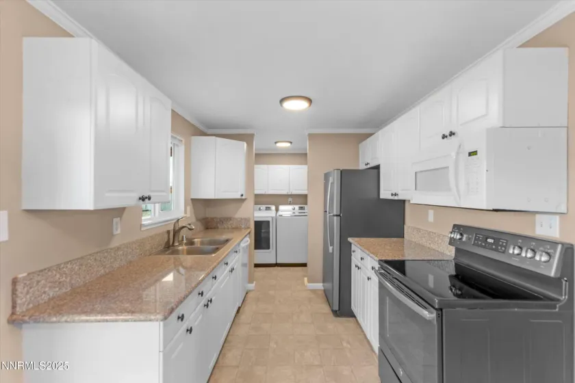 11567 Tupelo, Reno, Nevada 89506, 4 Bedrooms Bedrooms, ,2 BathroomsBathrooms,Residential,Residential,Tupelo,250058775