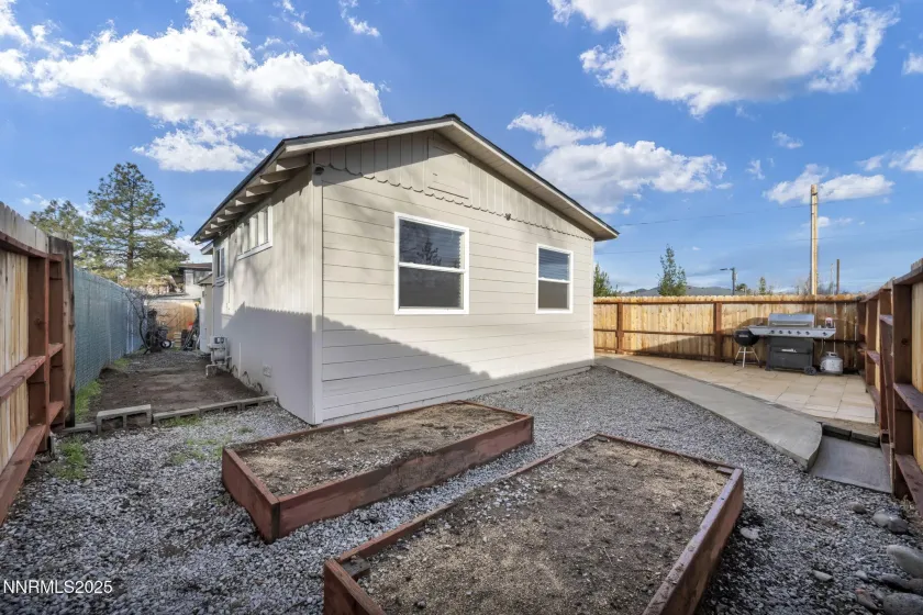 459 Field, Sparks, Nevada 89431, 2 Bedrooms Bedrooms, ,1 BathroomBathrooms,Residential,Residential,Field,260000151