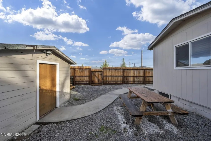 459 Field, Sparks, Nevada 89431, 2 Bedrooms Bedrooms, ,1 BathroomBathrooms,Residential,Residential,Field,260000151