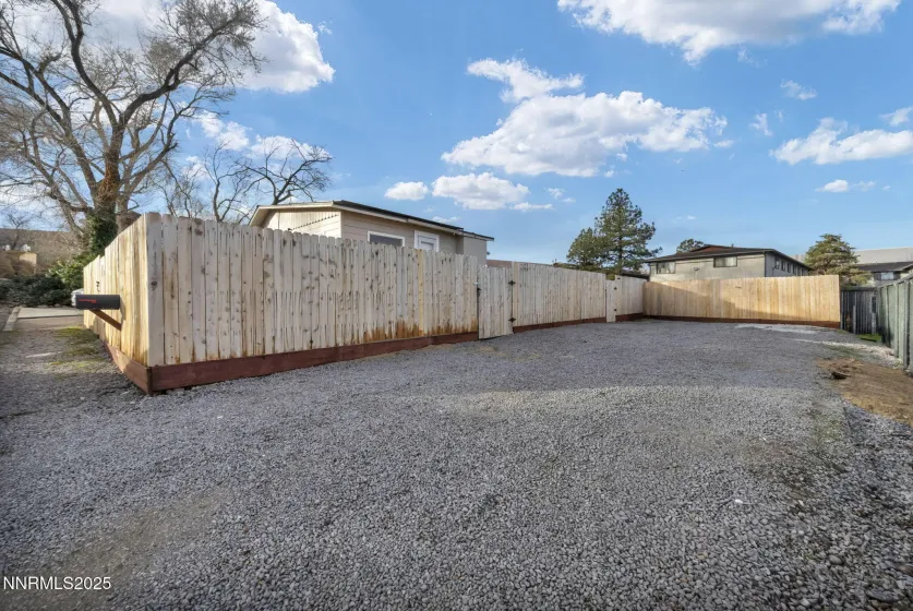 459 Field, Sparks, Nevada 89431, 2 Bedrooms Bedrooms, ,1 BathroomBathrooms,Residential,Residential,Field,260000151