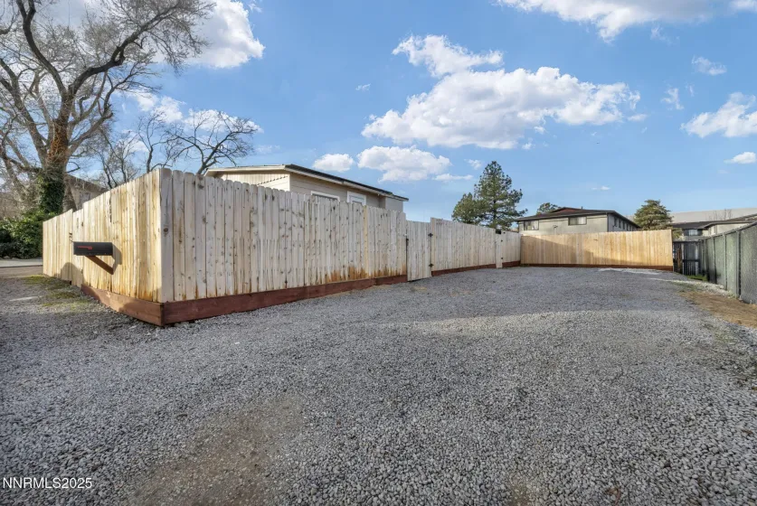 459 Field, Sparks, Nevada 89431, 2 Bedrooms Bedrooms, ,1 BathroomBathrooms,Residential,Residential,Field,260000151