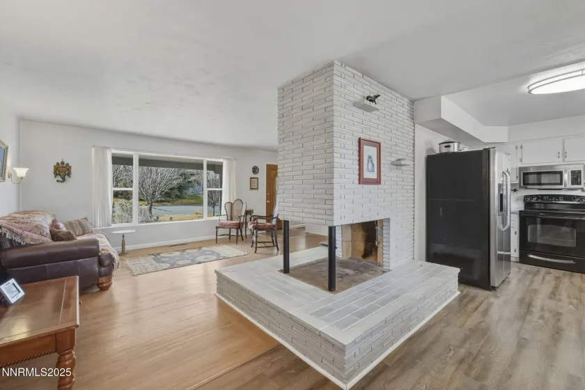 2050 Humboldt, Reno, Nevada 89509, 4 Bedrooms Bedrooms, ,3 BathroomsBathrooms,Residential,Residential,Humboldt,260000159