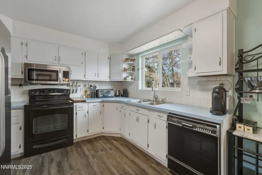 2050 Humboldt, Reno, Nevada 89509, 4 Bedrooms Bedrooms, ,3 BathroomsBathrooms,Residential,Residential,Humboldt,260000159