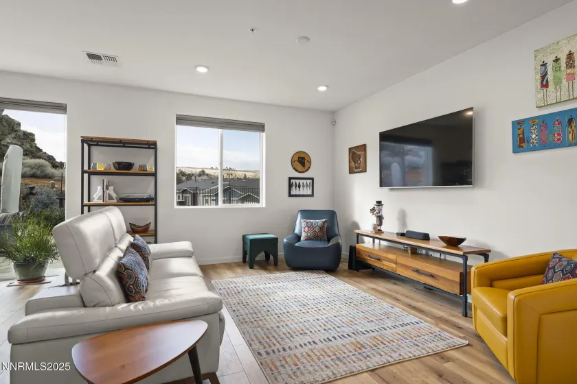 1023 Big Rock, Sun Valley, Nevada 89433, 3 Bedrooms Bedrooms, ,3 BathroomsBathrooms,Residential,Residential,Big Rock,260000160