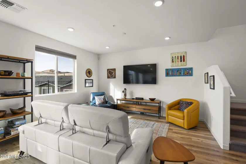 1023 Big Rock, Sun Valley, Nevada 89433, 3 Bedrooms Bedrooms, ,3 BathroomsBathrooms,Residential,Residential,Big Rock,260000160