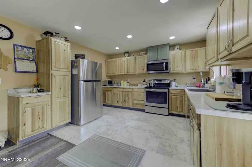 168 River Village, Dayton, Nevada 89403, 3 Bedrooms Bedrooms, ,2 BathroomsBathrooms,Residential,Residential,River Village,250053740