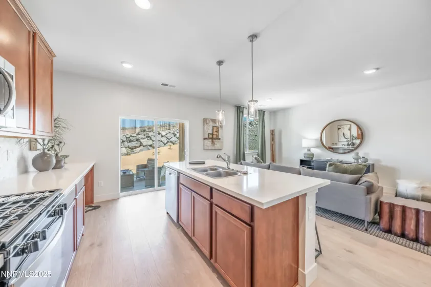 725 Sun Mesa, Sun Valley, Nevada 89433, 3 Bedrooms Bedrooms, ,2 BathroomsBathrooms,Residential,Residential,Sun Mesa,260000166