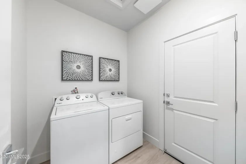 725 Sun Mesa, Sun Valley, Nevada 89433, 3 Bedrooms Bedrooms, ,2 BathroomsBathrooms,Residential,Residential,Sun Mesa,260000166