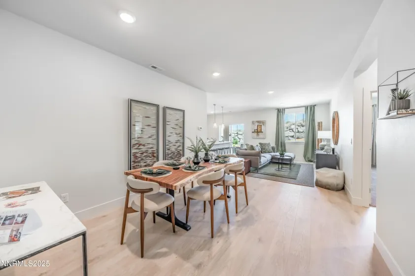 725 Sun Mesa, Sun Valley, Nevada 89433, 3 Bedrooms Bedrooms, ,2 BathroomsBathrooms,Residential,Residential,Sun Mesa,260000166