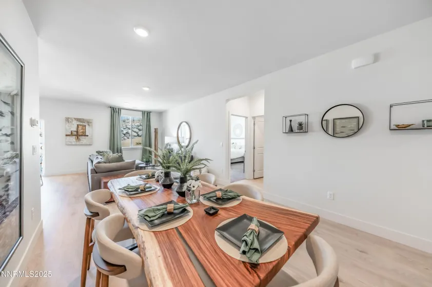 725 Sun Mesa, Sun Valley, Nevada 89433, 3 Bedrooms Bedrooms, ,2 BathroomsBathrooms,Residential,Residential,Sun Mesa,260000166