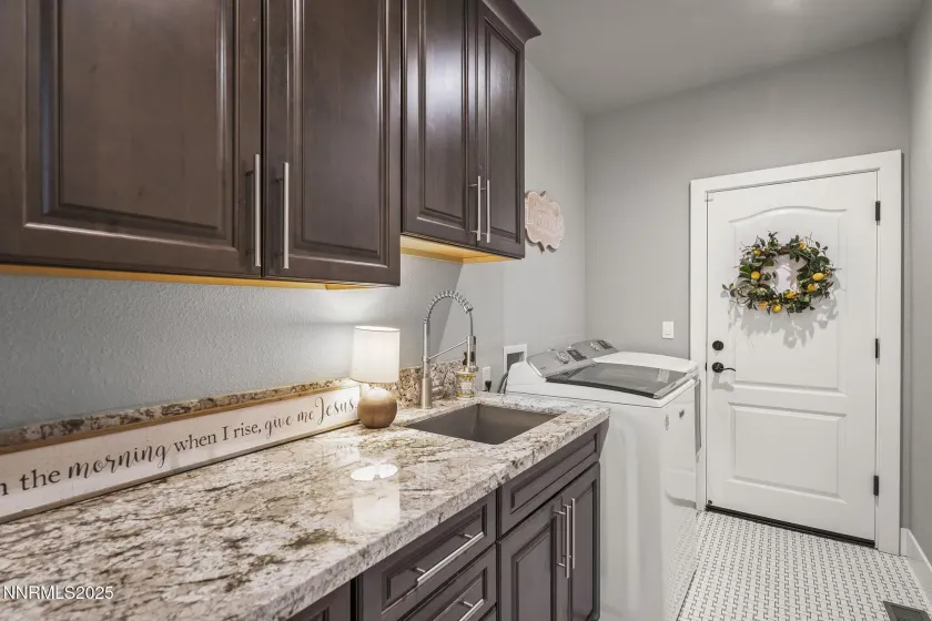 390 Angelina, Wellington, Nevada 89444, 4 Bedrooms Bedrooms, ,3 BathroomsBathrooms,Residential,Residential,Angelina,260000170