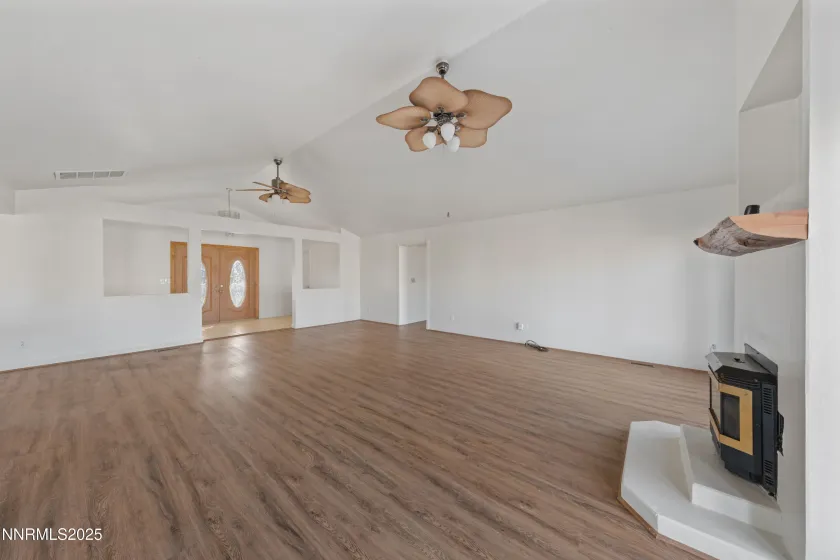 190 James, Dayton, Nevada 89403, 4 Bedrooms Bedrooms, ,3 BathroomsBathrooms,Residential,Residential,James,260000174