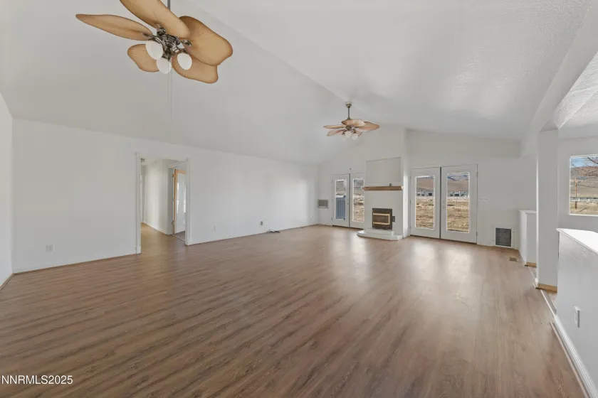 190 James, Dayton, Nevada 89403, 4 Bedrooms Bedrooms, ,3 BathroomsBathrooms,Residential,Residential,James,260000174