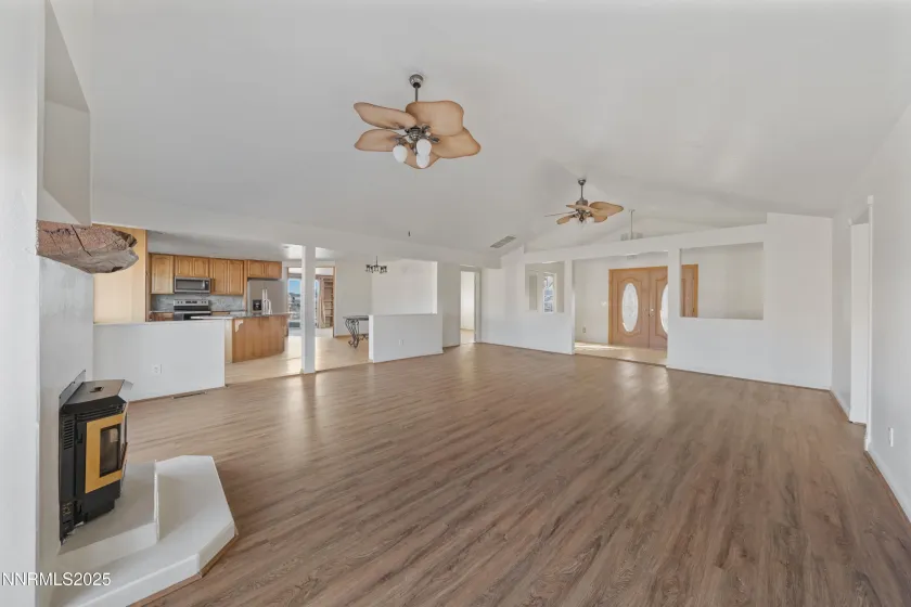 190 James, Dayton, Nevada 89403, 4 Bedrooms Bedrooms, ,3 BathroomsBathrooms,Residential,Residential,James,260000174