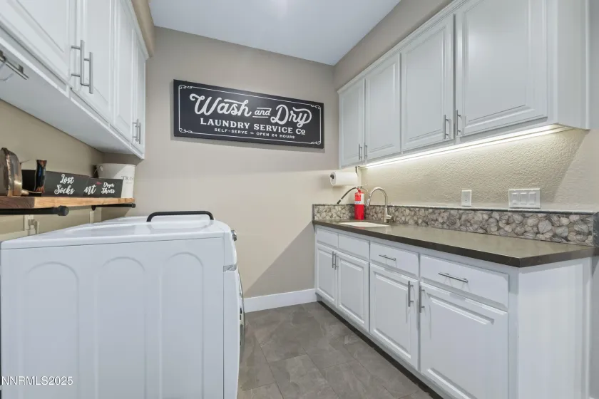 8360 Cinnamon Ridge, Reno, Nevada 89523, 3 Bedrooms Bedrooms, ,4 BathroomsBathrooms,Residential,Residential,Cinnamon Ridge,260000177