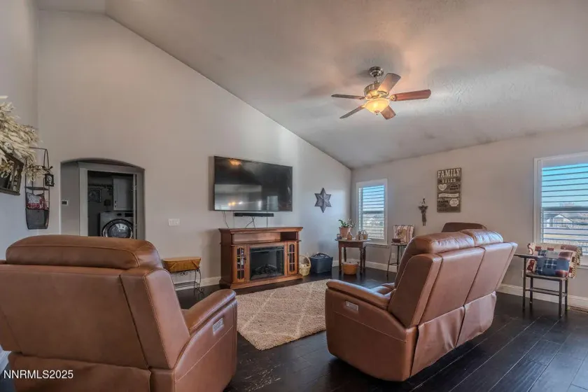 314 Bens, Fernley, Nevada 89408, 4 Bedrooms Bedrooms, ,2 BathroomsBathrooms,Residential,Residential,Bens,260000178