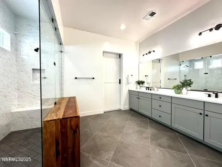 5454 Side Saddle Trl, Reno, Nevada 89511, 4 Bedrooms Bedrooms, ,5 BathroomsBathrooms,Residential,Residential,Side Saddle Trl,260000181