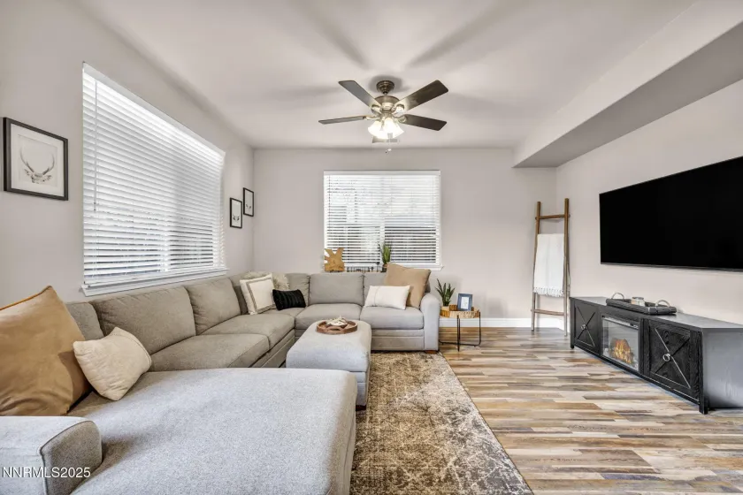 6513 Peppergrass, Sparks, Nevada 89436, 3 Bedrooms Bedrooms, ,2 BathroomsBathrooms,Residential,Residential,Peppergrass,260000185