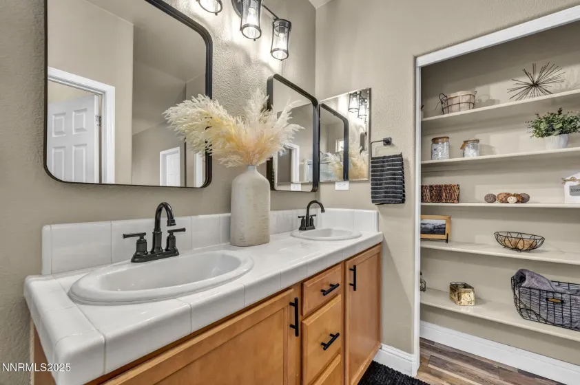 6513 Peppergrass, Sparks, Nevada 89436, 3 Bedrooms Bedrooms, ,2 BathroomsBathrooms,Residential,Residential,Peppergrass,260000185