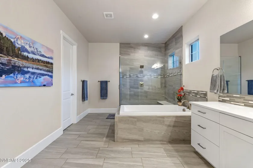 3684 Pinot Grigio, Reno, Nevada 89509, 3 Bedrooms Bedrooms, ,4 BathroomsBathrooms,Residential,Residential,Pinot Grigio,260000187