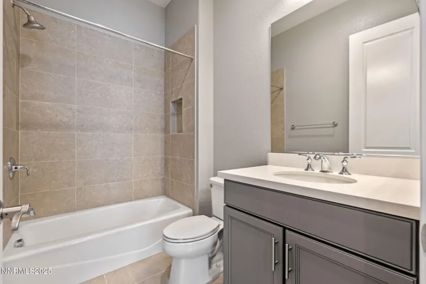 110 Bridlemoor, Reno, Nevada 89511, 3 Bedrooms Bedrooms, ,4 BathroomsBathrooms,Residential,Residential,Bridlemoor,260000190