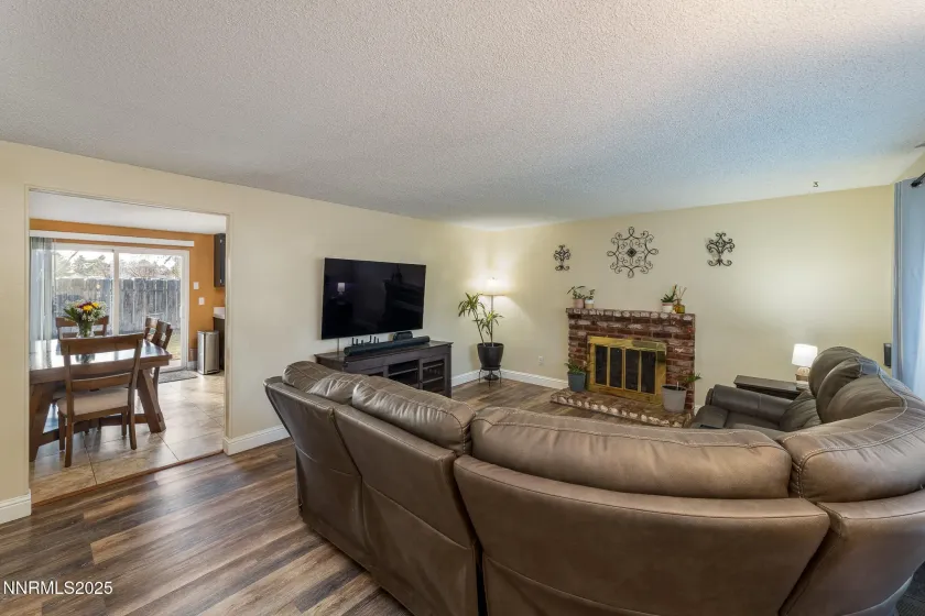 1411 Shady Oak, Carson City, Nevada 89701, 3 Bedrooms Bedrooms, ,2 BathroomsBathrooms,Residential,Residential,Shady Oak,260000195