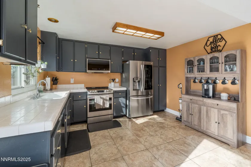 1411 Shady Oak, Carson City, Nevada 89701, 3 Bedrooms Bedrooms, ,2 BathroomsBathrooms,Residential,Residential,Shady Oak,260000195