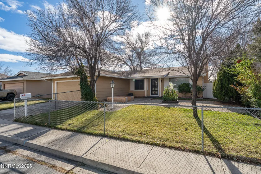1411 Shady Oak, Carson City, Nevada 89701, 3 Bedrooms Bedrooms, ,2 BathroomsBathrooms,Residential,Residential,Shady Oak,260000195
