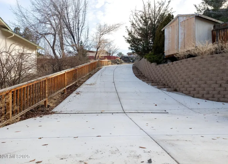 2555 Camelot, Reno, Nevada 89509, 5 Bedrooms Bedrooms, ,5 BathroomsBathrooms,Residential,Residential,Camelot,260000205