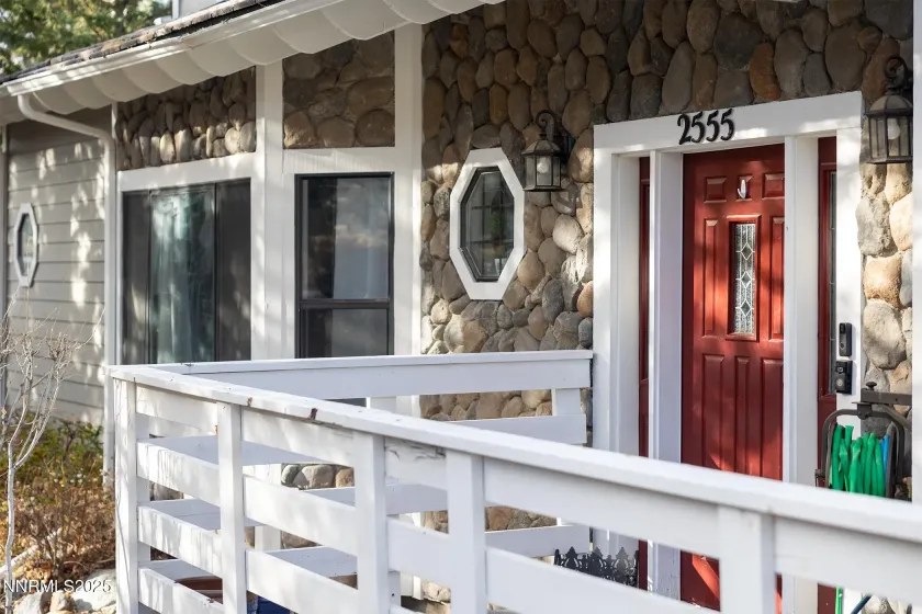 2555 Camelot, Reno, Nevada 89509, 5 Bedrooms Bedrooms, ,5 BathroomsBathrooms,Residential,Residential,Camelot,260000205