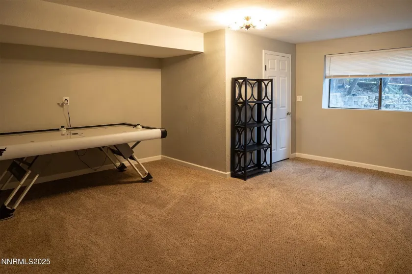 2555 Camelot, Reno, Nevada 89509, 5 Bedrooms Bedrooms, ,5 BathroomsBathrooms,Residential,Residential,Camelot,260000205