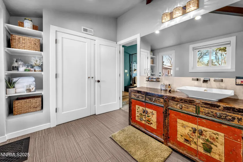 1750 Alexander Hamilton, Reno, Nevada 89509, 3 Bedrooms Bedrooms, ,3 BathroomsBathrooms,Residential,Residential,Alexander Hamilton,260000207