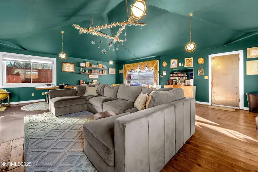 1750 Alexander Hamilton, Reno, Nevada 89509, 3 Bedrooms Bedrooms, ,3 BathroomsBathrooms,Residential,Residential,Alexander Hamilton,260000207