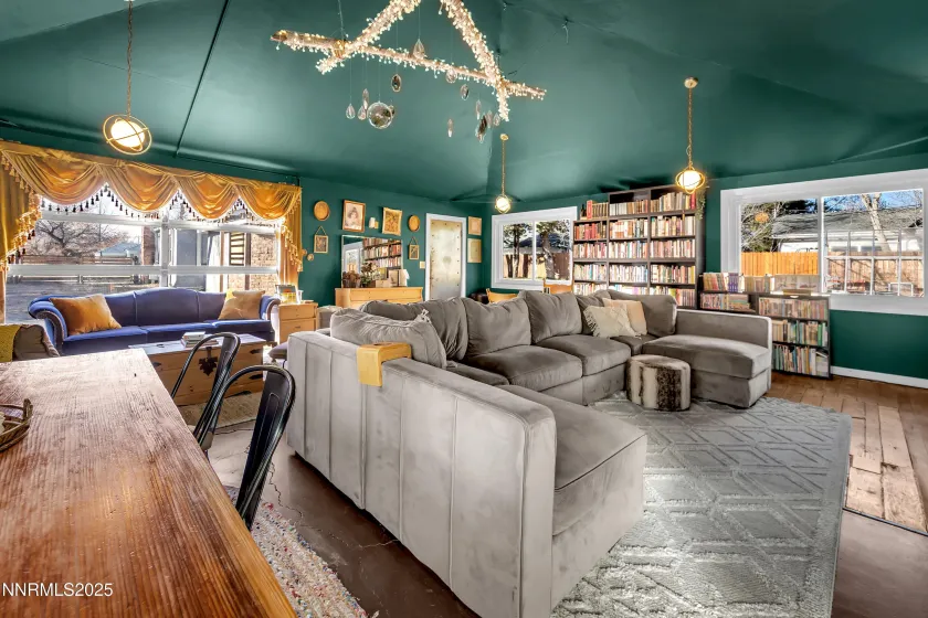 1750 Alexander Hamilton, Reno, Nevada 89509, 3 Bedrooms Bedrooms, ,3 BathroomsBathrooms,Residential,Residential,Alexander Hamilton,260000207