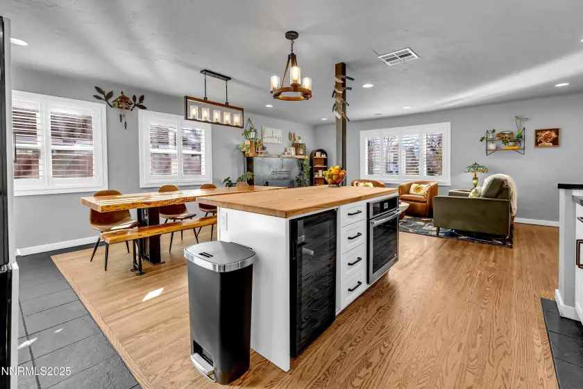 1750 Alexander Hamilton, Reno, Nevada 89509, 3 Bedrooms Bedrooms, ,3 BathroomsBathrooms,Residential,Residential,Alexander Hamilton,260000207