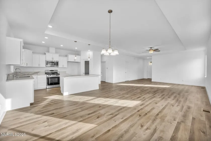 911 Saltbrush, Dayton, Nevada 89403, 3 Bedrooms Bedrooms, ,2 BathroomsBathrooms,Residential,Residential,Saltbrush,260000210