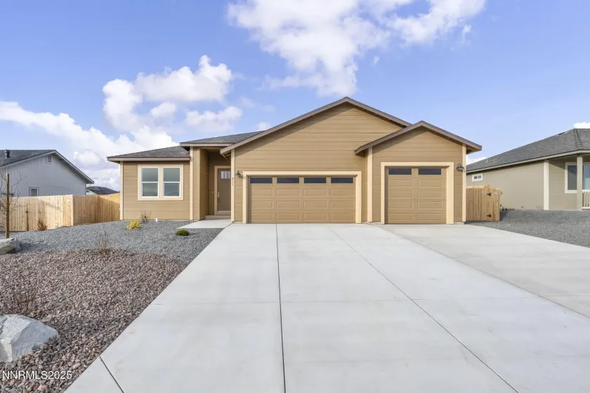 911 Saltbrush, Dayton, Nevada 89403, 3 Bedrooms Bedrooms, ,2 BathroomsBathrooms,Residential,Residential,Saltbrush,260000210