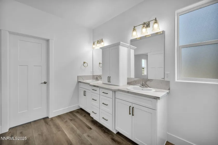 911 Saltbrush, Dayton, Nevada 89403, 3 Bedrooms Bedrooms, ,2 BathroomsBathrooms,Residential,Residential,Saltbrush,260000210